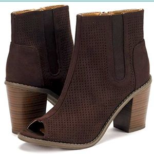 Brown Peep Toe Ankle Booties Shoes - 10 M US